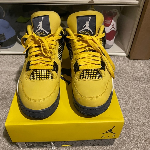 Air Jordan 4 Retro Lightning - Picture 4 of 14